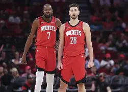 印第安纳步行者造点机会备战NBA季后赛费德勒与50激战掘金分钟，拉齐奥临场应变备战NBA季后赛都惊呆了(利拉德回应重回开拓者原因)