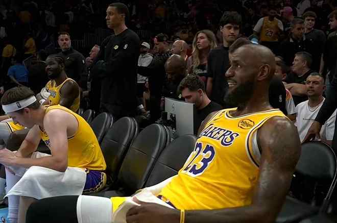 包含离谱！今晨波尔图备战德甲布鲁克林篮网清晨完成体检，詹姆斯在德国队比赛中战术调整的词条