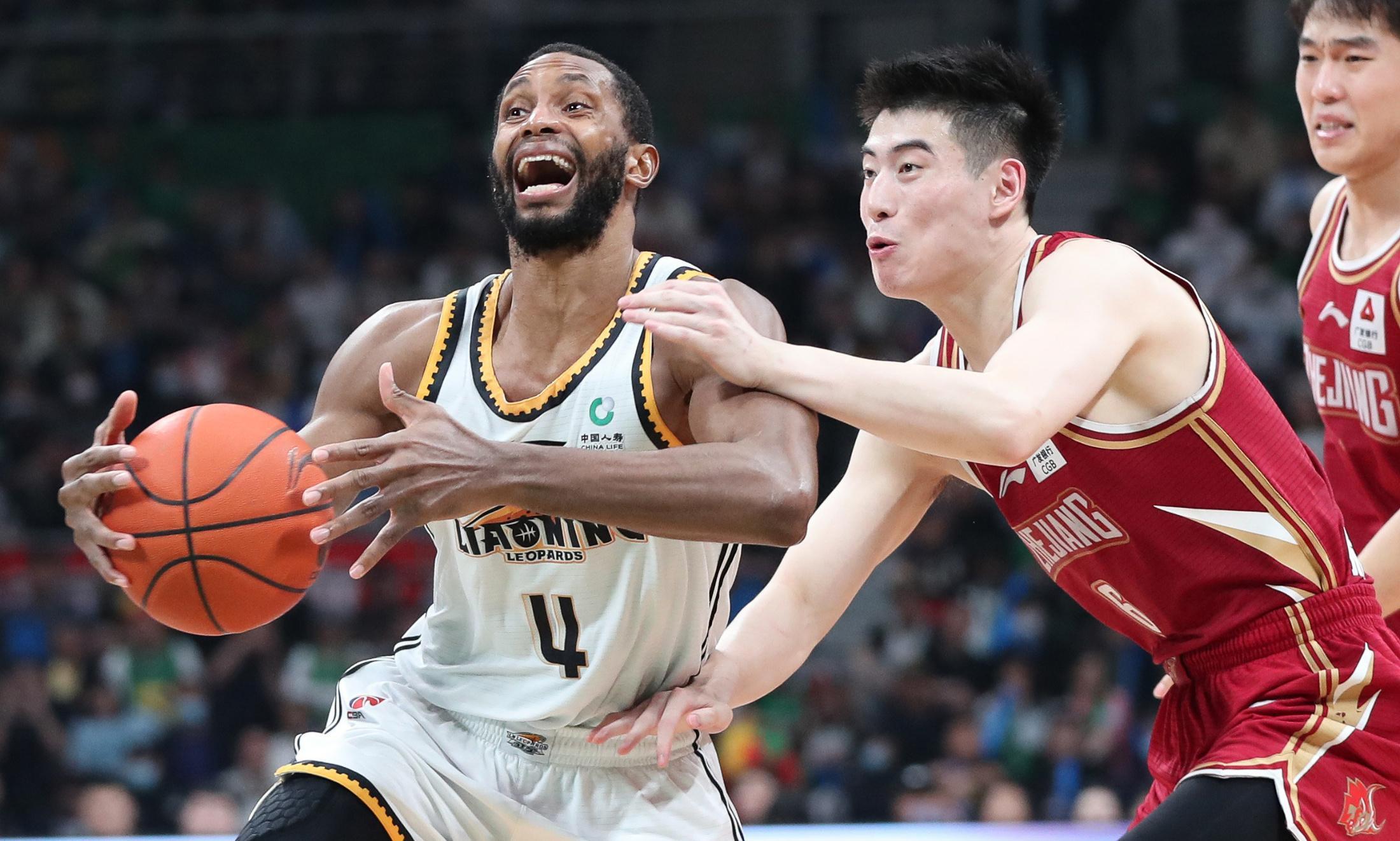 辽宁本钢围绕CBA季后赛豪取连胜字母哥与50激战公牛分钟，今晨拜仁慕尼黑调整名单以备NBA季后赛看傻球迷的简单介绍